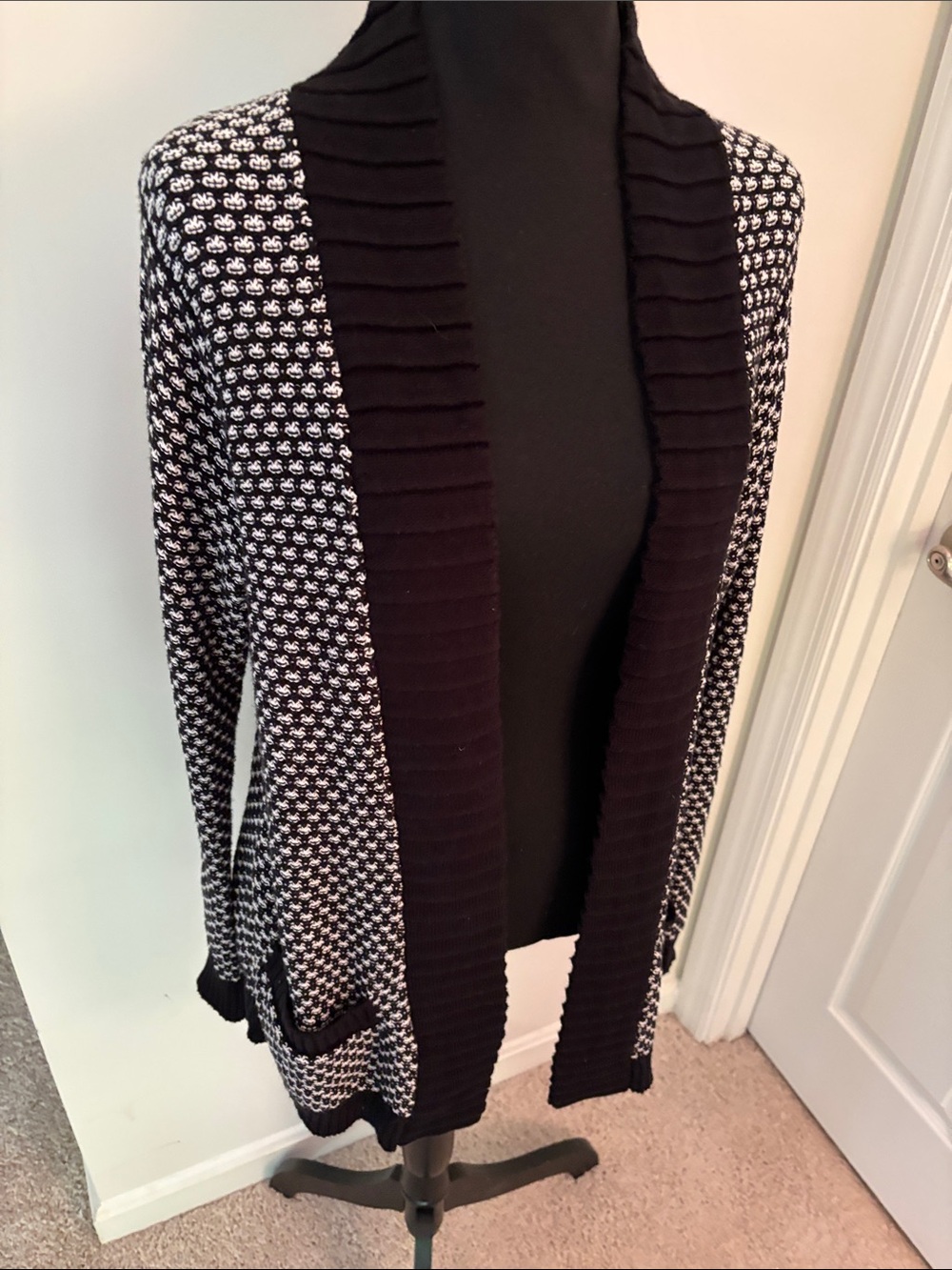 Rafaella Black and White Open-Front Knit Cardigan